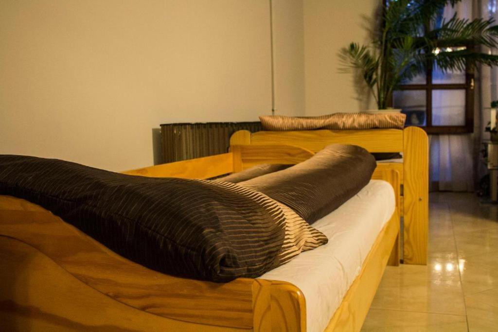 Brassoi Vendeghaz Hotel Miskolc Buitenkant foto